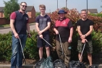 Dale Keeling volunteers litterpicking 